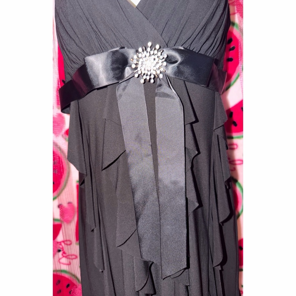 🖤 Scarlett Nite Ruffle Dress - Picture 3 of 9